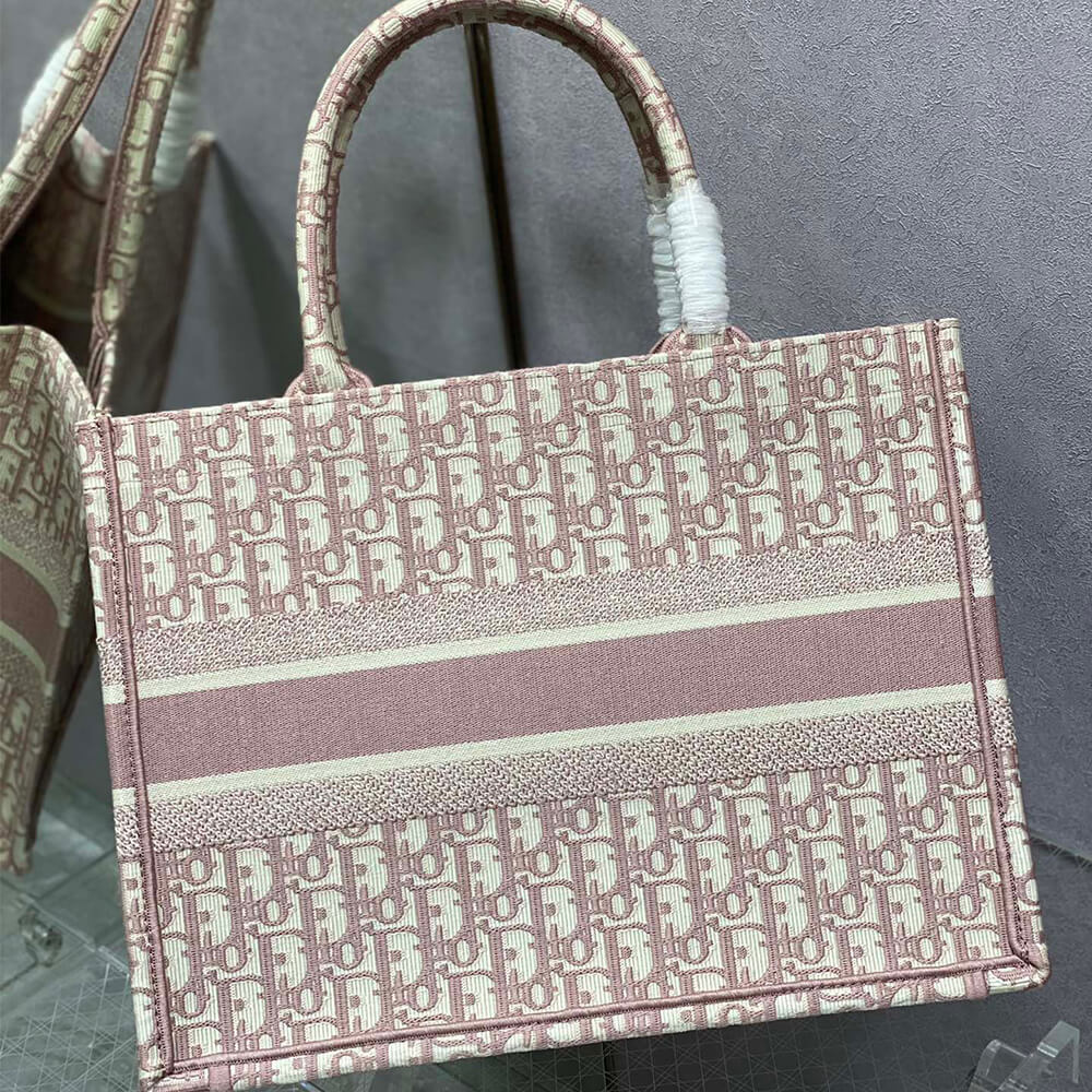 small D*or book tote