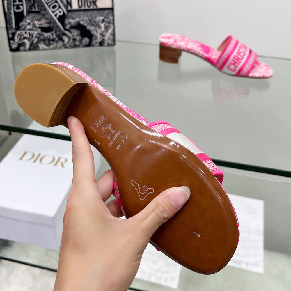 DWAY HEELED SLIDE