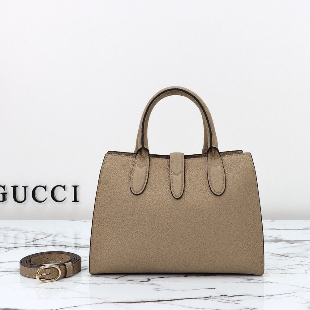G*u*i small tote bag with hook closure