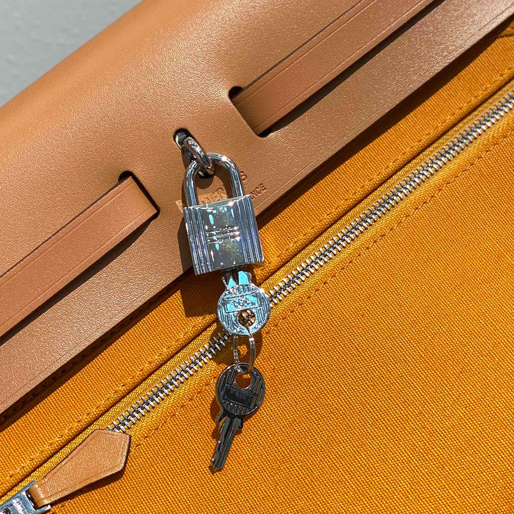 H**mes herbag zip 31 bag