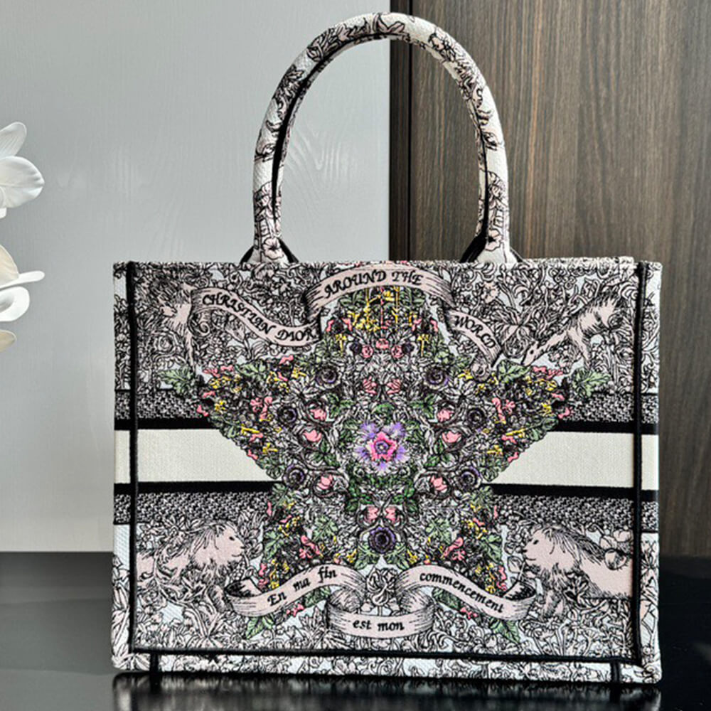 medium D*or book tote