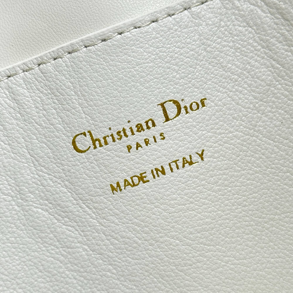 D*or walk in D*or purse